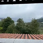 아파트 Casa De Casarelhos - Andar Da Moradia Com Terraco - Vistas Rio - 