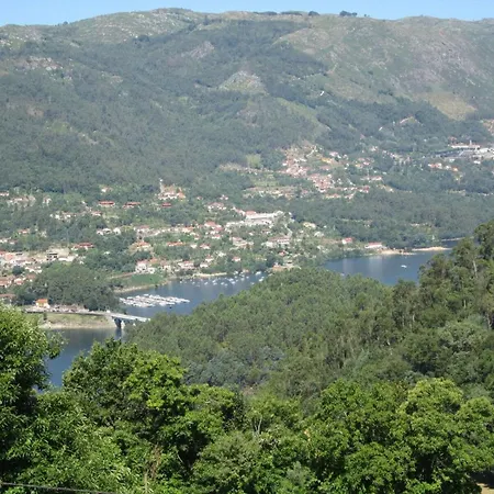 Casa De Casarelhos - Andar De Moradia - Lareira - Vistas -