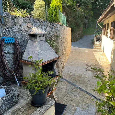 Casa De Casarelhos - Andar Da Moradia Com Terraco - Vistas Rio - 