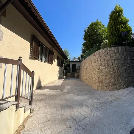 Apartament Casa De Casarelhos - Andar Da Moradia Com Terraco - Vistas Rio - 