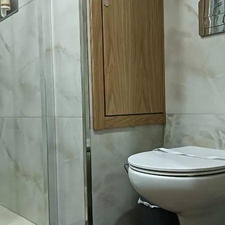 P32 Real Guest house *