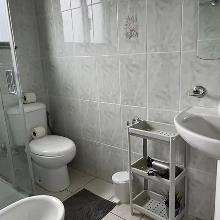 Casa De Casarelhos - Andar Da Moradia Com Terraco - Vistas Rio - 