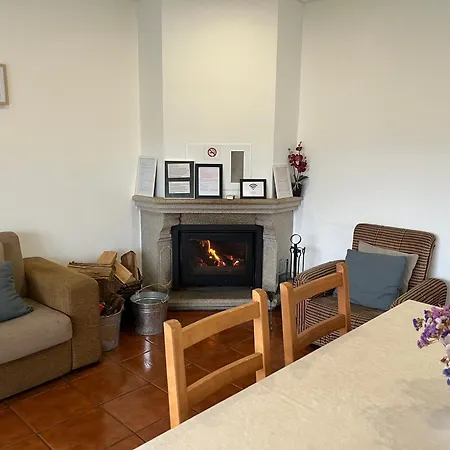 Casa De Casarelhos - Andar Da Moradia Com Terraco - Vistas Rio - 