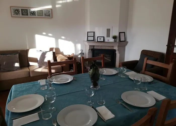 Casa De Casarelhos - Andar Moradia - Vistas Rio - Appartement