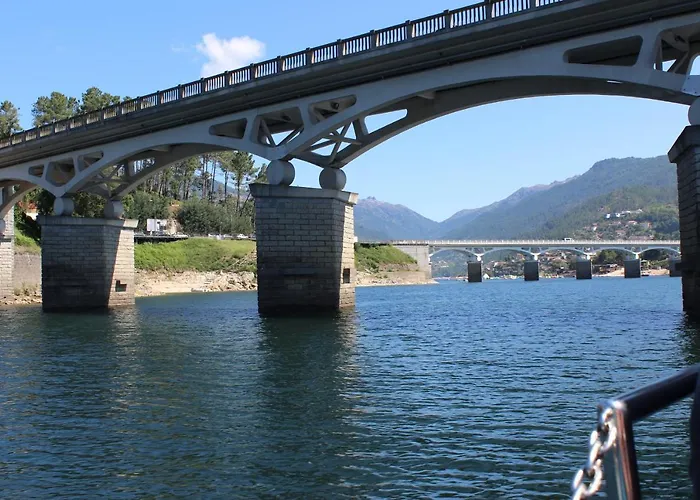 Casa De Casarelhos - Andar Moradia - Vistas Rio - Apartamento Gerês