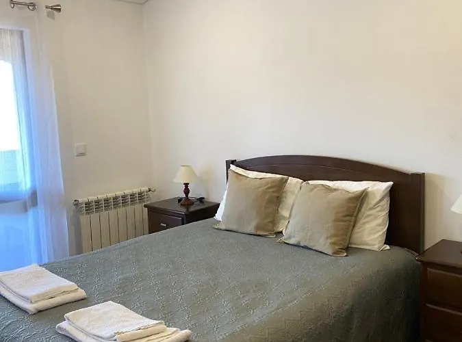 Casa De Casarelhos - Andar Moradia Com Lareira - Vistas Rio - 