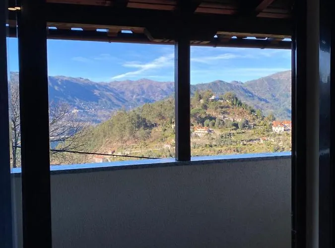 Апартаменты Casa De Casarelhos - Andar Moradia Com Lareira - Vistas Rio - 