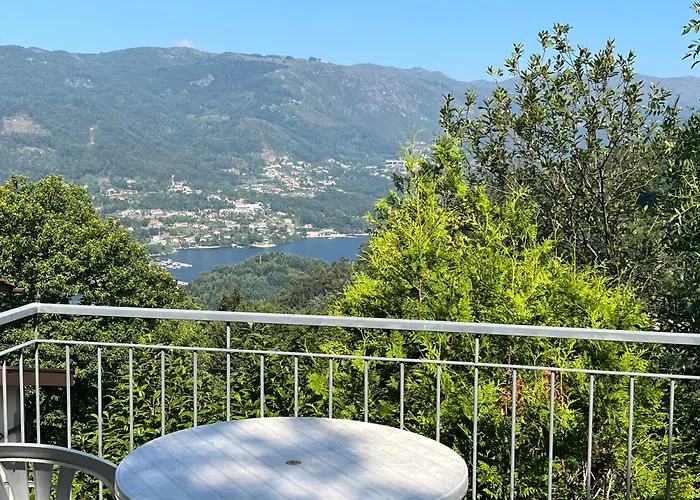 Apartamento Casa De Casarelhos - Andar Moradia - Vistas Rio - Gerês