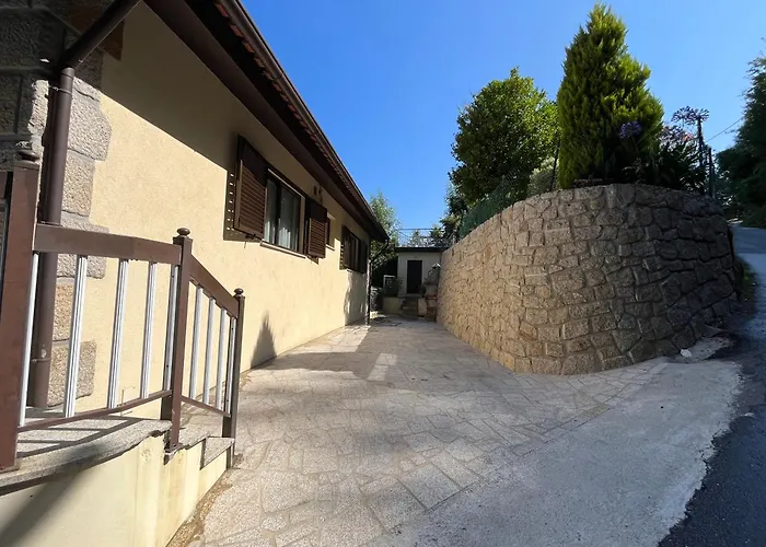 Apartamento Casa De Casarelhos - Andar Moradia - Vistas Rio -