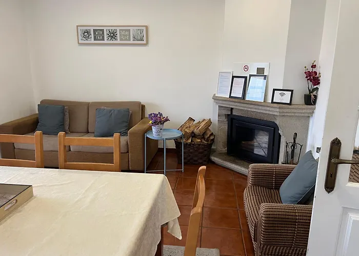 Апартаменты Casa De Casarelhos - Andar Moradia Com Lareira - Vistas Rio - 