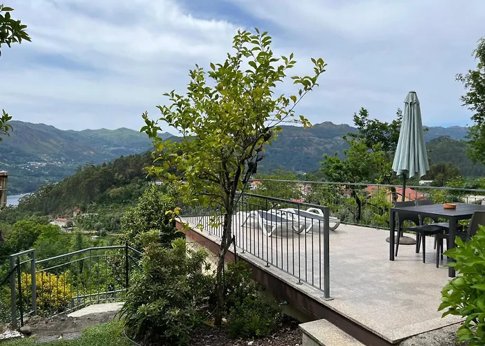 Apartamento Casa De Casarelhos - Andar Moradia - Vistas Rio - *