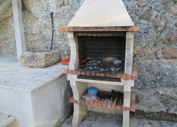 Апартаменты Casa De Casarelhos - Andar Moradia Com Lareira - Vistas Rio - 