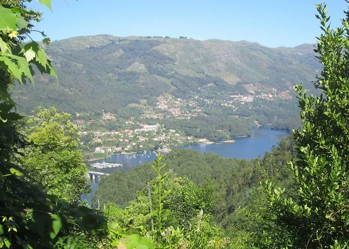 アパート Casa De Casarelhos - Andar Moradia Com Lareira - Vistas Rio - 