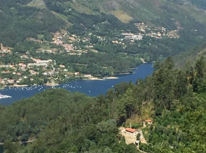 Apartamento Casa De Casarelhos - Andar Moradia - Vistas Rio - Gerês